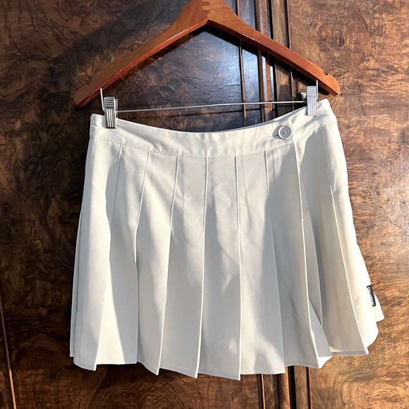 Collusion Pleated Skort NWOT Size 10 GUC - Picture 9 of 14